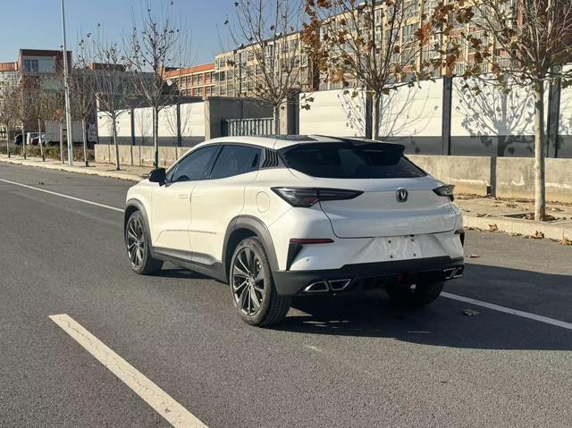 Changan UNI-T 2022 thumb 3