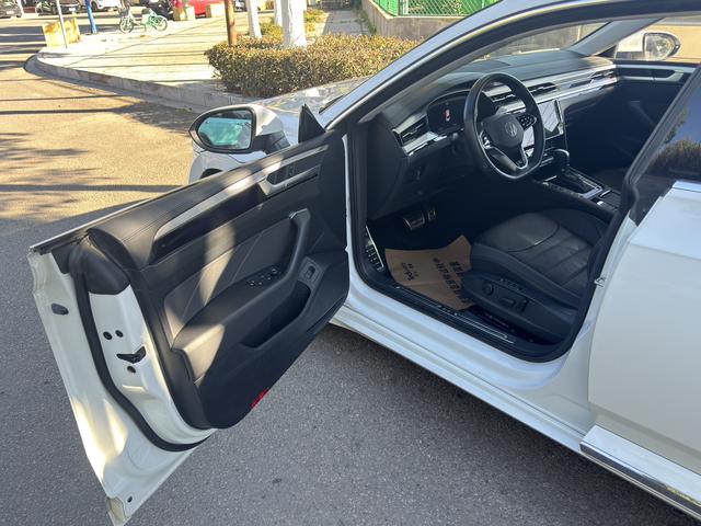 Volkswagen Arteon 2023 thumb 2