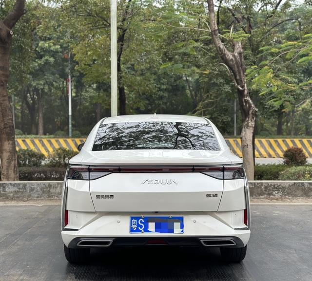 Dongfeng Aeolus Yixuan 2021 thumb 2