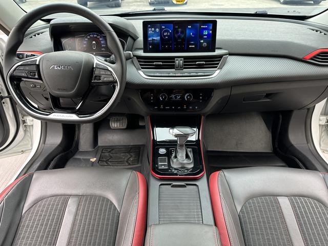 Dongfeng Aeolus Yixuan 2021 thumb 4