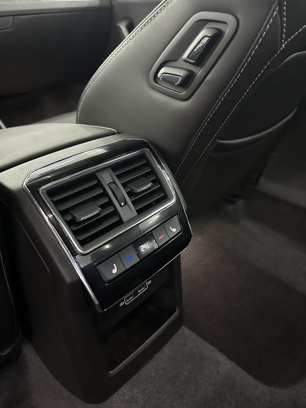 Skoda Superb 2019 thumb 7