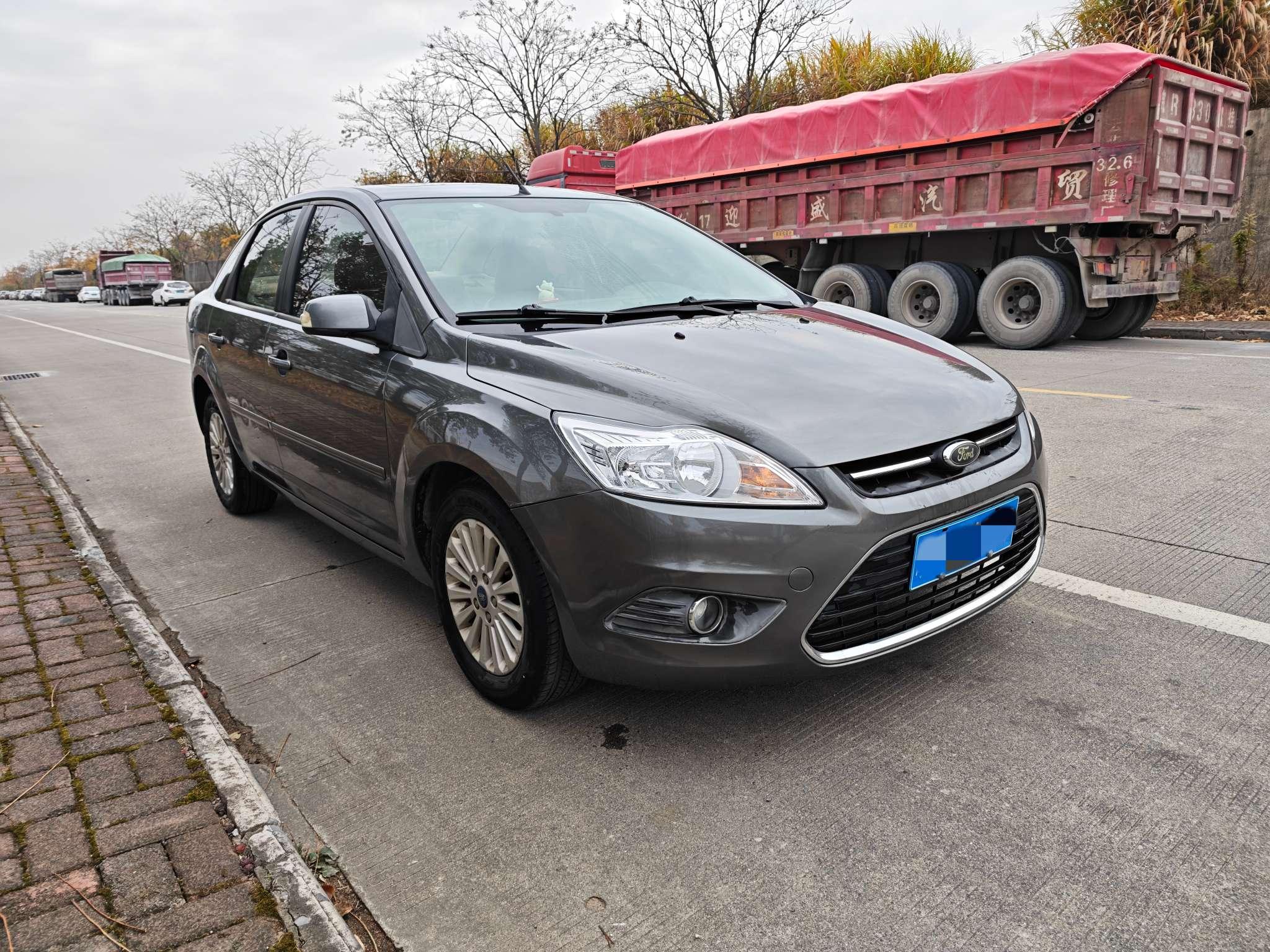 Ford Focus ST 2013 thumb 10