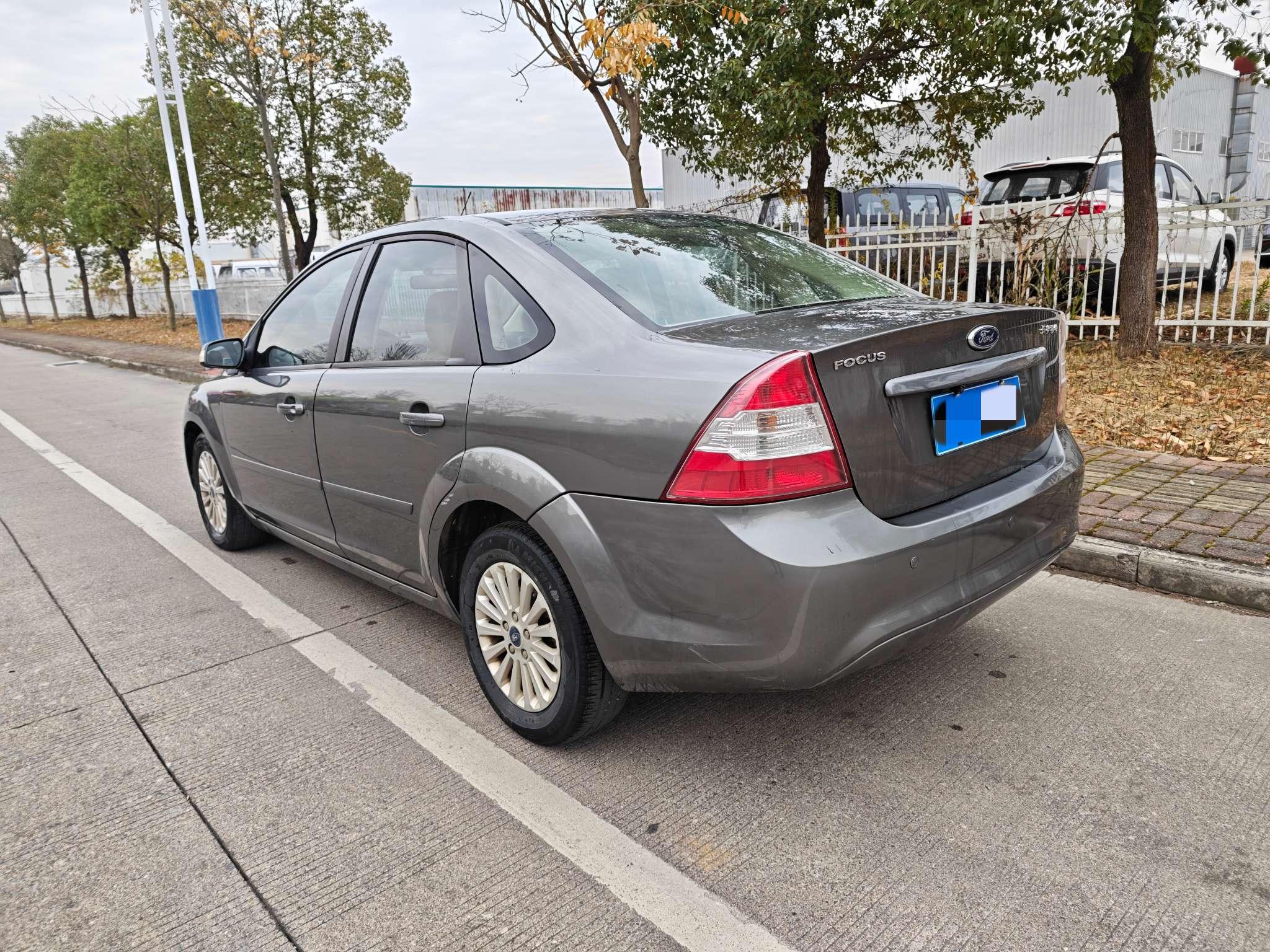 Ford Focus ST 2013 thumb 11
