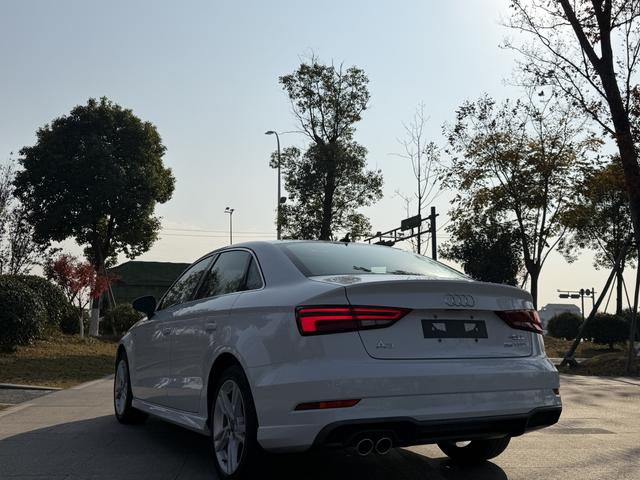 Audi A3 2020 thumb 4