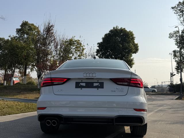 Audi A3 2020 thumb 5