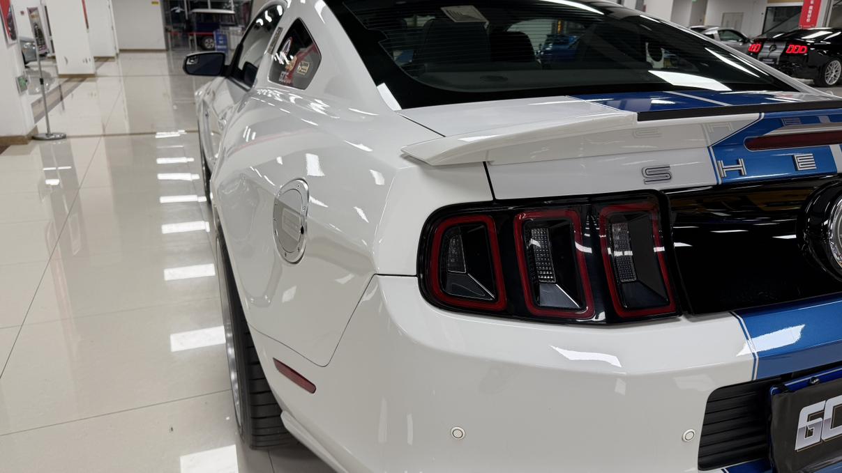 Shelby GTE 2015 thumb 10