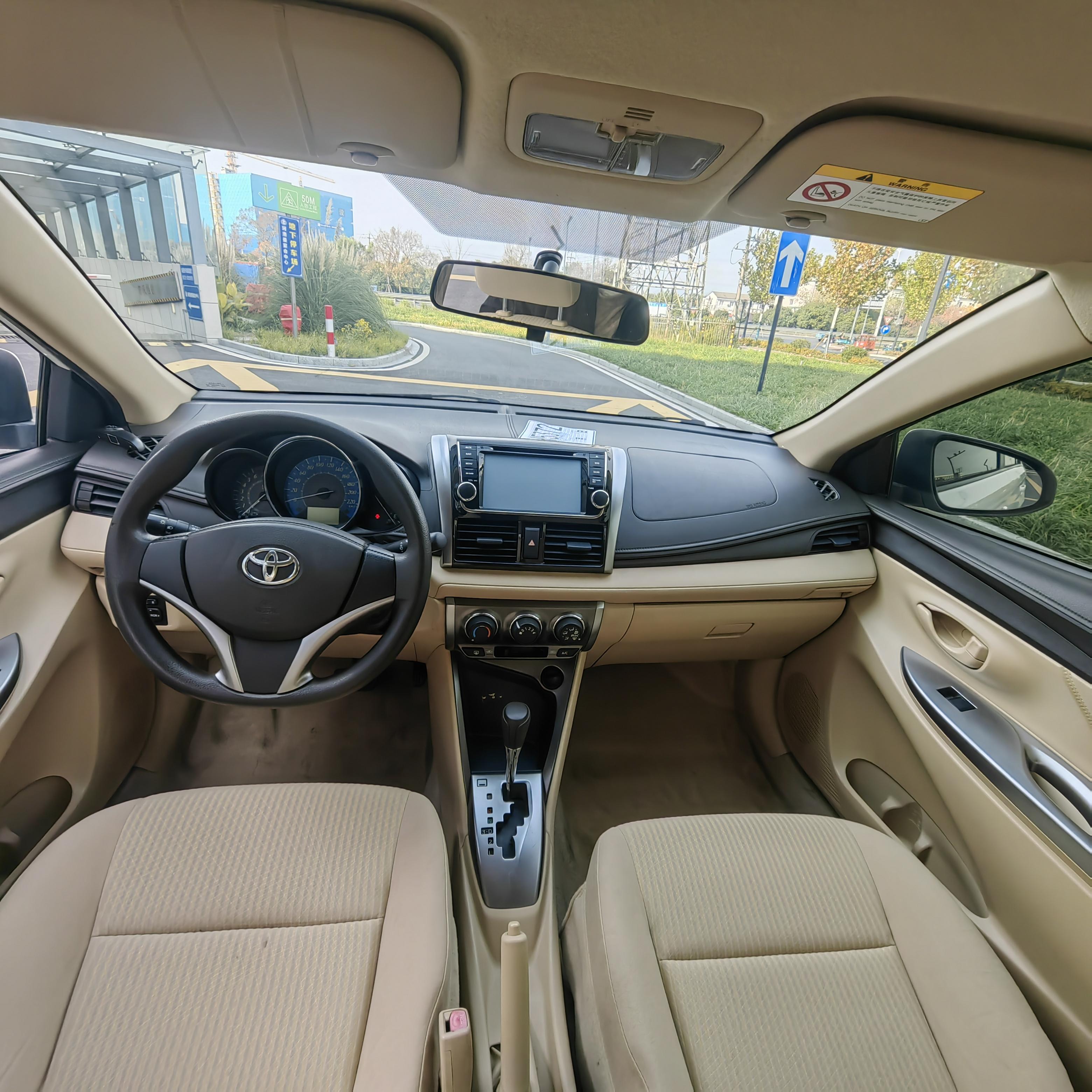 Toyota Yaris 2014 thumb 5