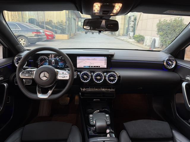 Mercedes-Benz A-Class 2022 thumb 5