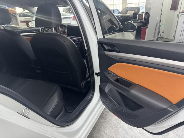 Volkswagen Bora 2023 thumb 6