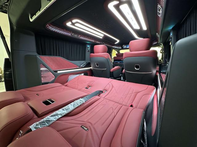Toyota HiAce 2024 thumb 9