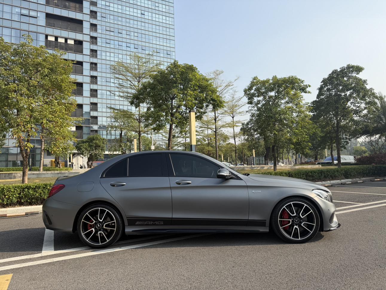 Mercedes-Benz C-Class 2017 thumb 5