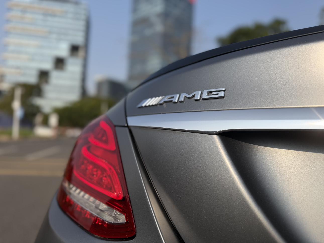 Mercedes-Benz C-Class 2017 thumb 8