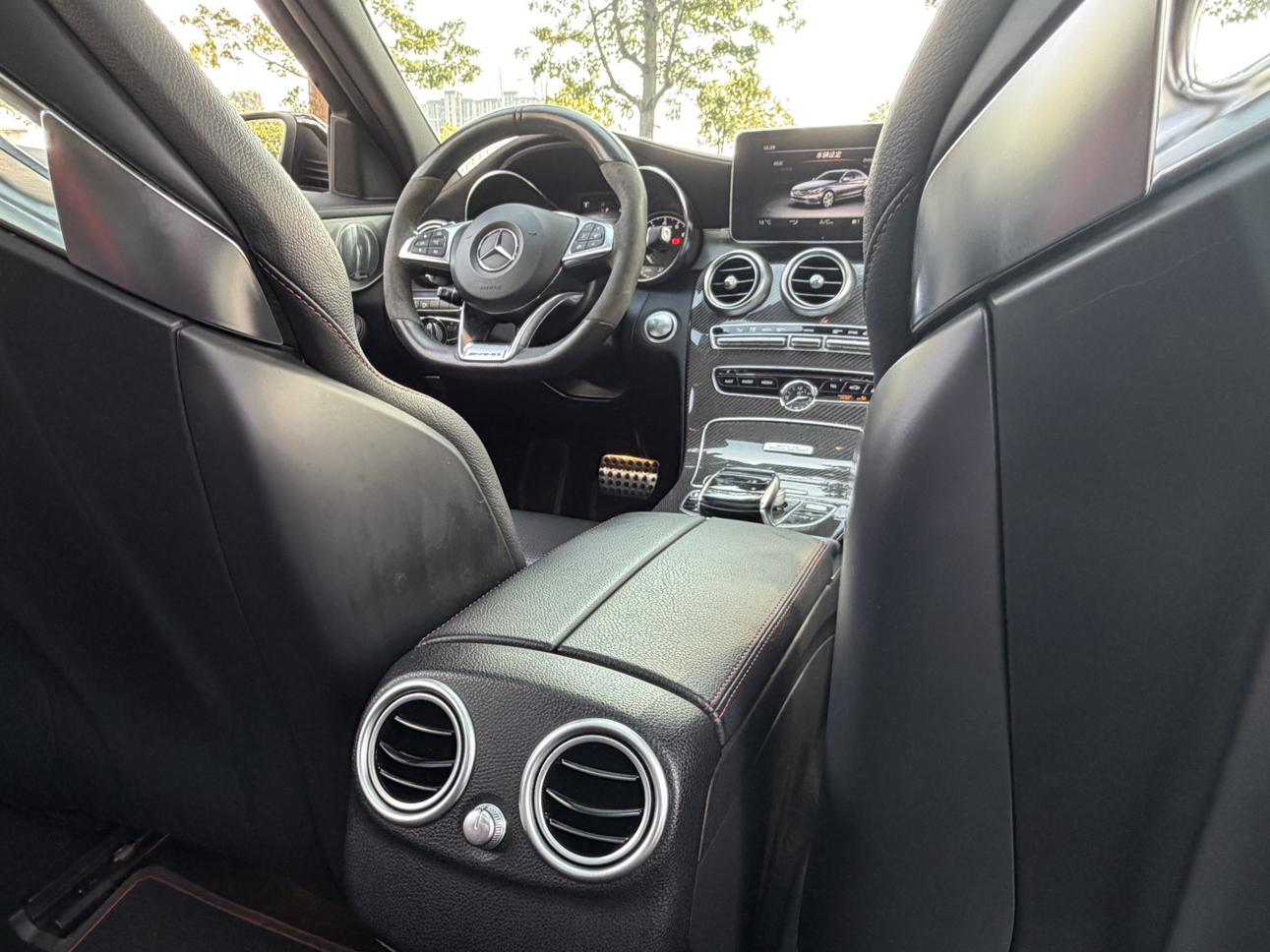 Mercedes-Benz C-Class 2017 thumb 11