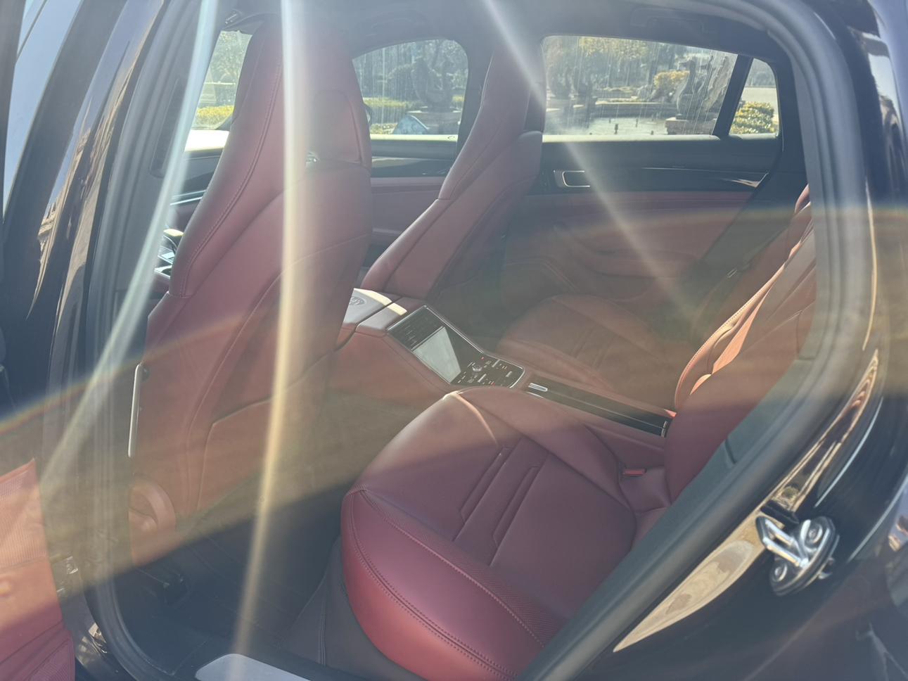 Porsche Panamera 2018 thumb 7