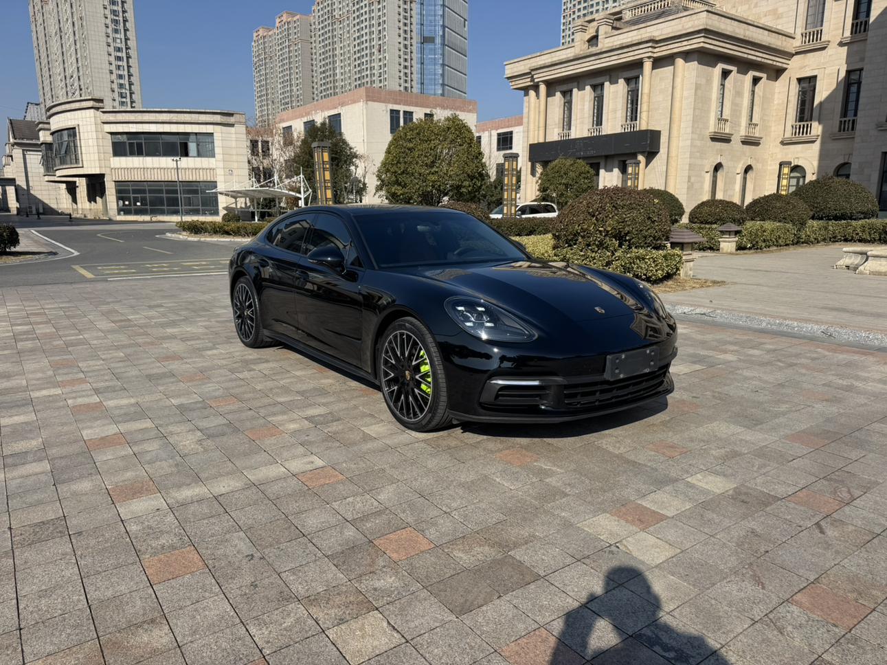 Porsche Panamera 2018 thumb 10