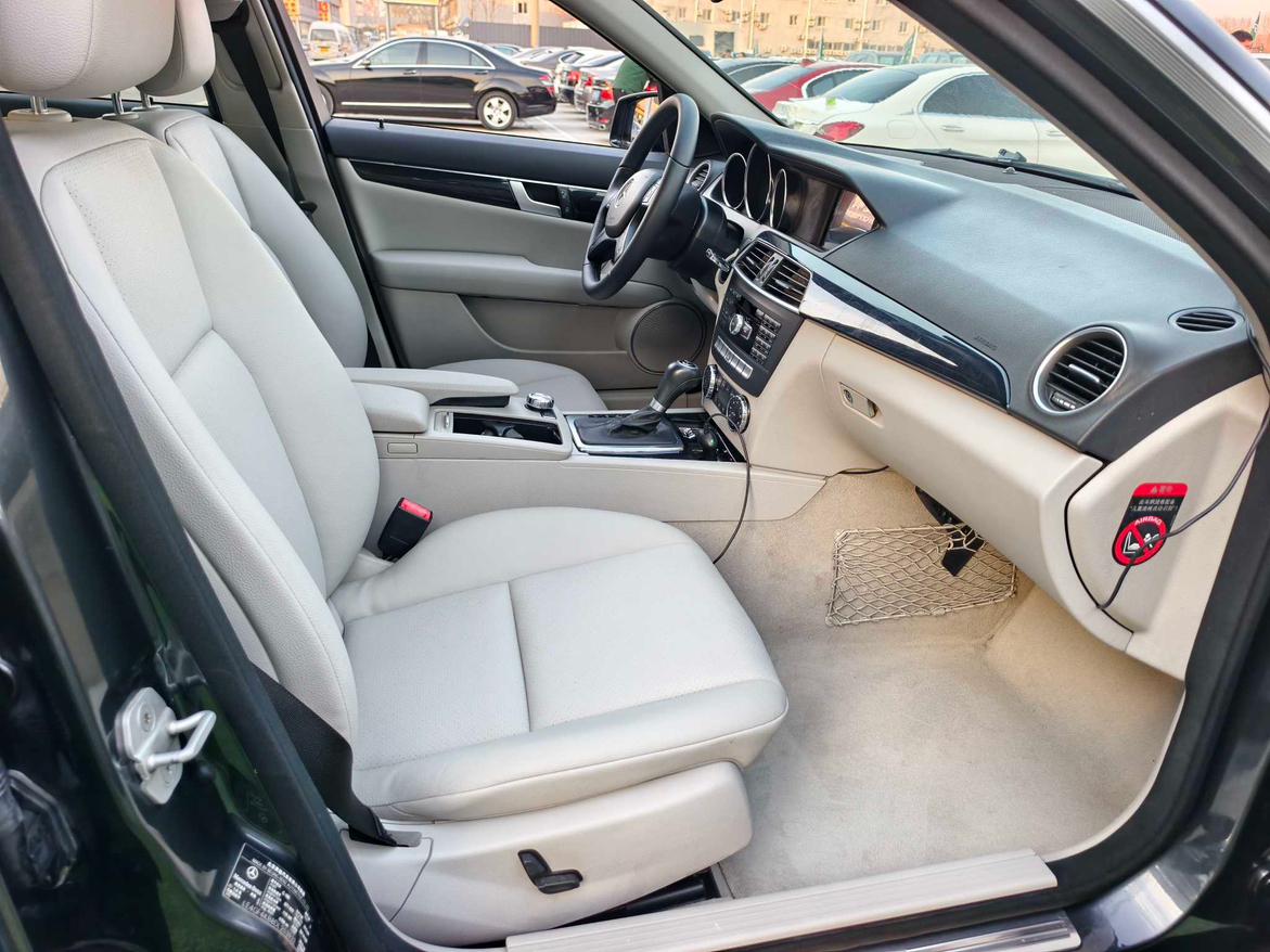 Mercedes-Benz C-Class 2012 thumb 8