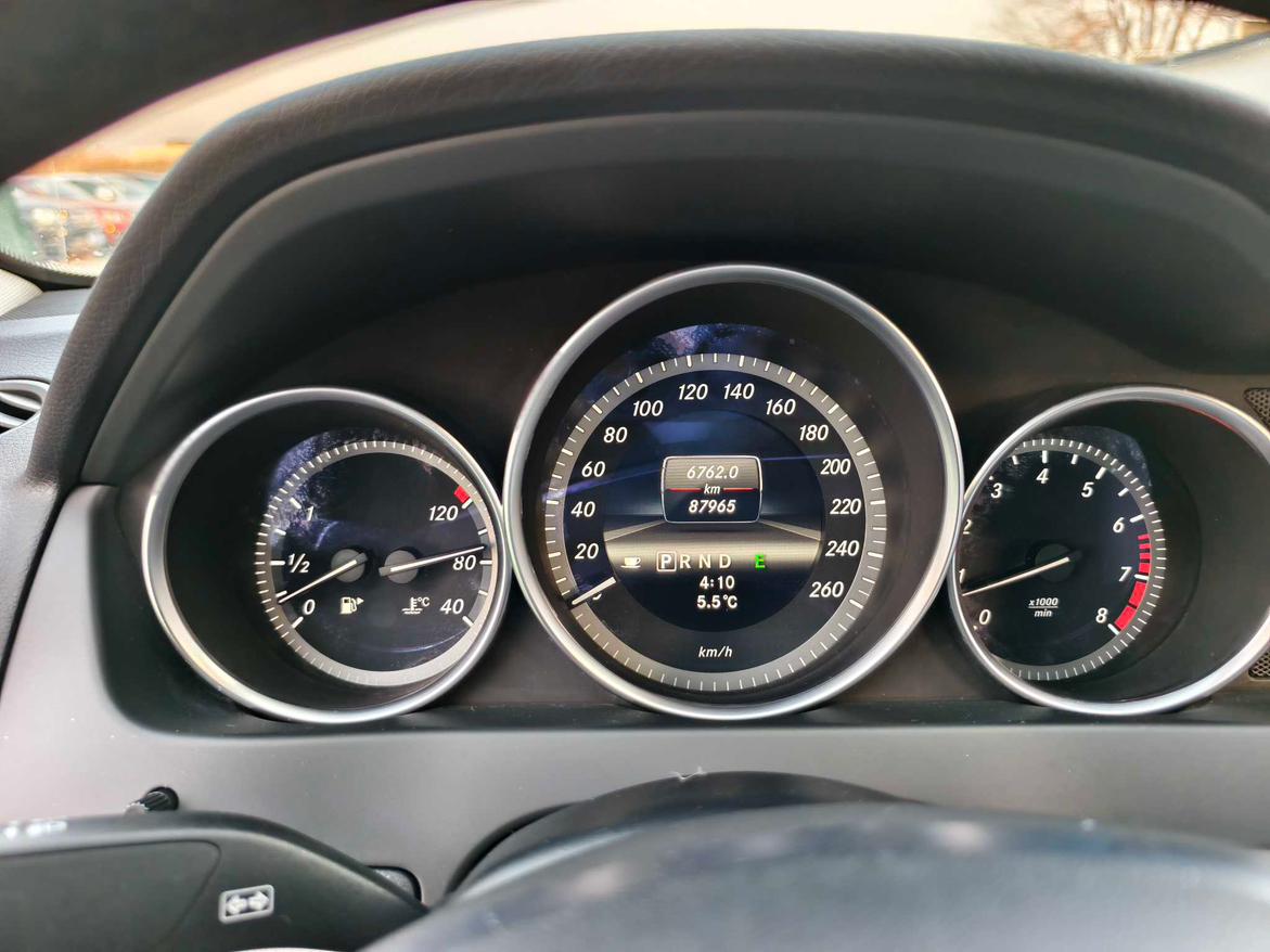 Mercedes-Benz C-Class 2012 thumb 11