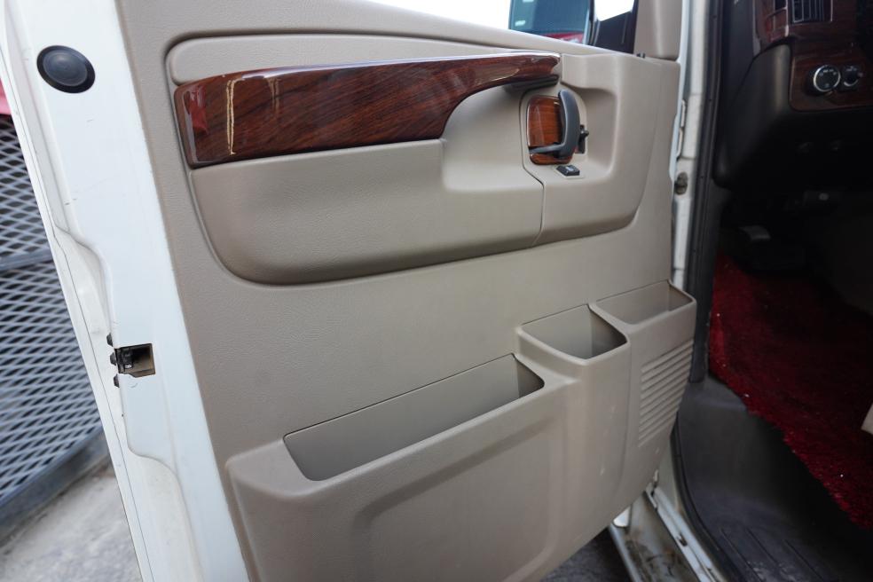 GMC Savana 2009 thumb 10