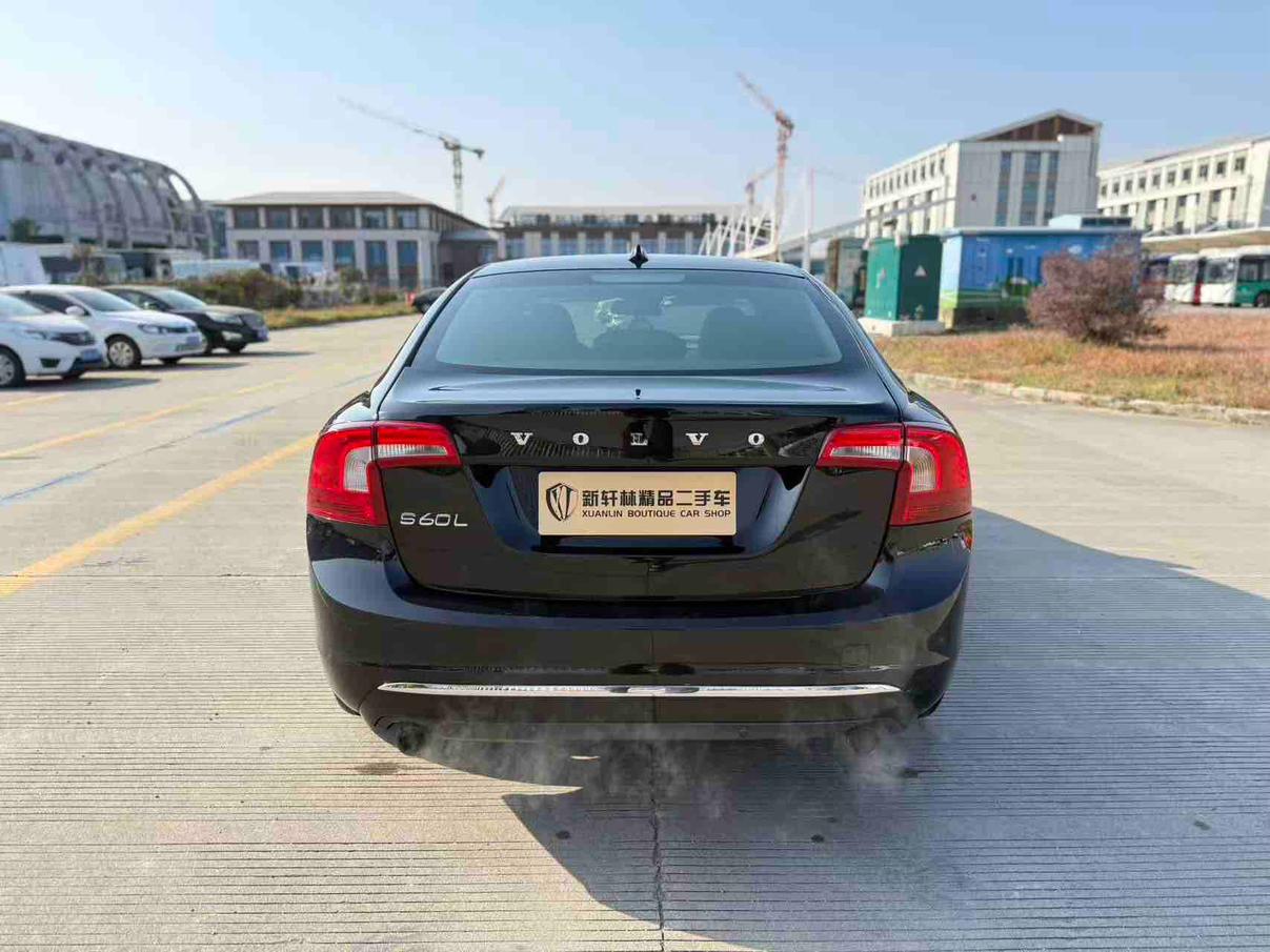 Volvo S60 2016 thumb 3