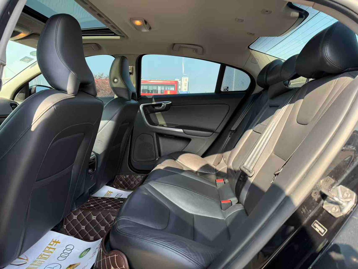 Volvo S60 2016 thumb 7