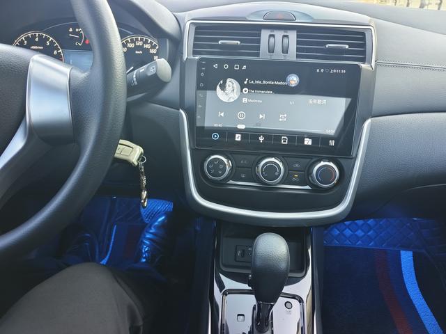 Nissan Tiida 2021 thumb 6
