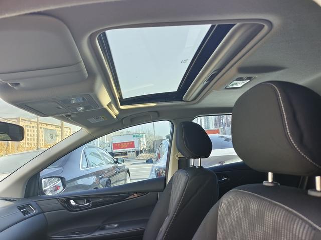 Nissan Tiida 2021 thumb 11
