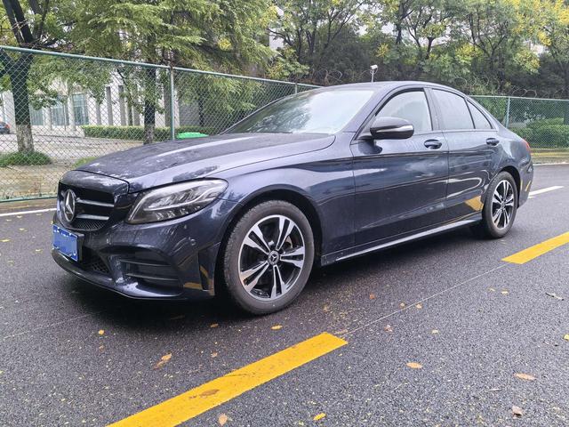 Mercedes-Benz C-Class 2019 thumb 4