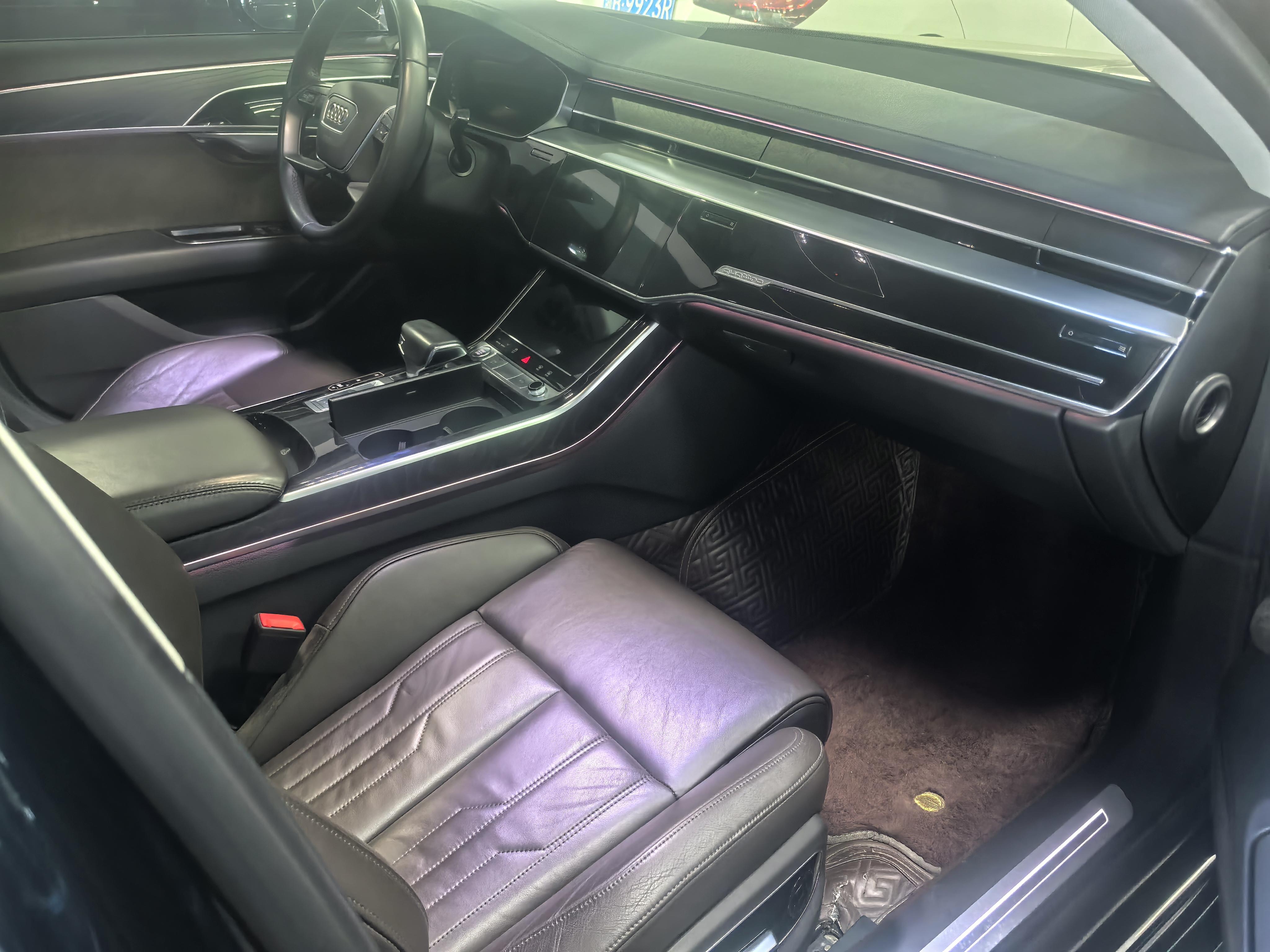 Audi A8 2020 thumb 5