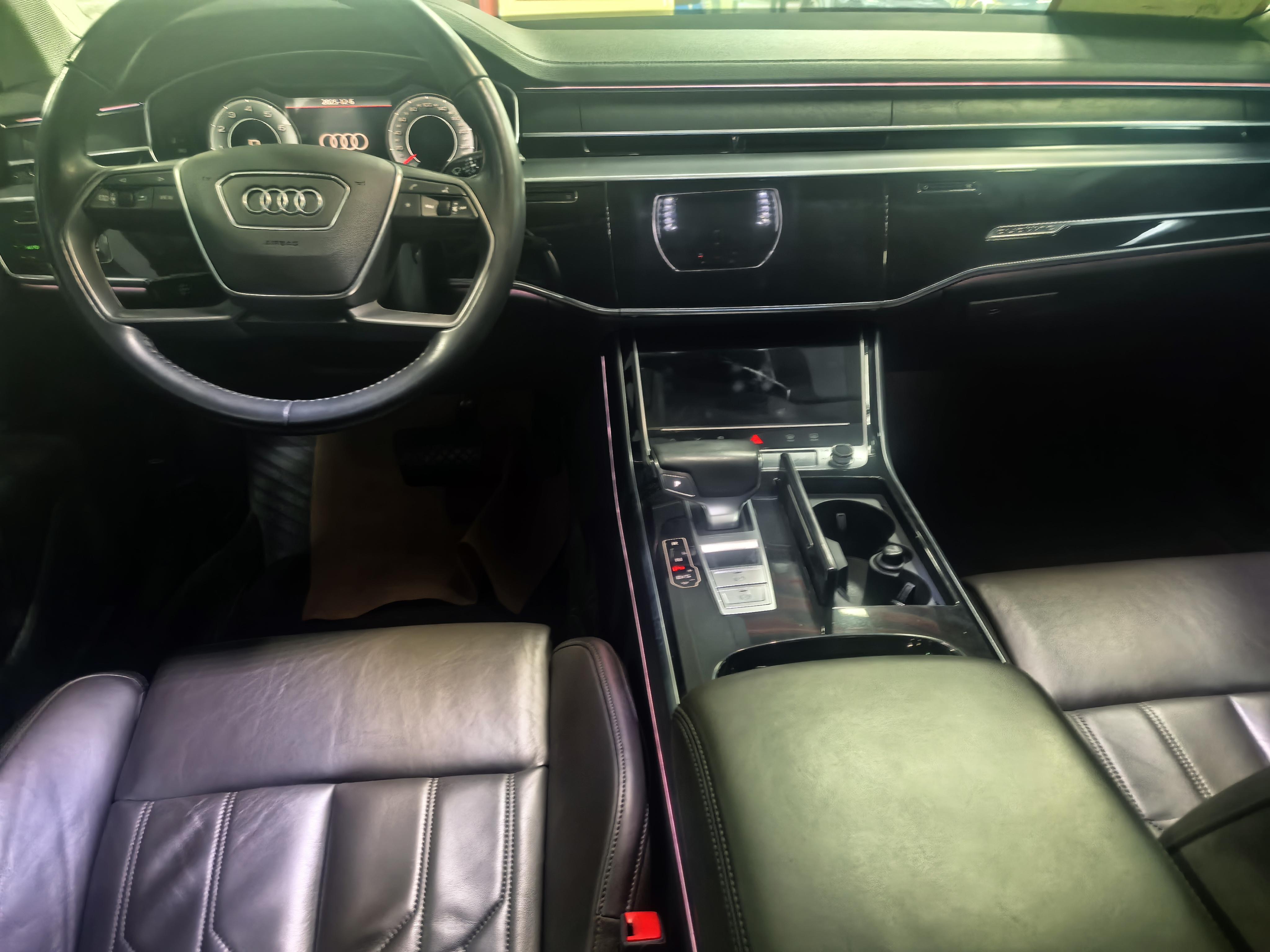 Audi A8 2020 thumb 6