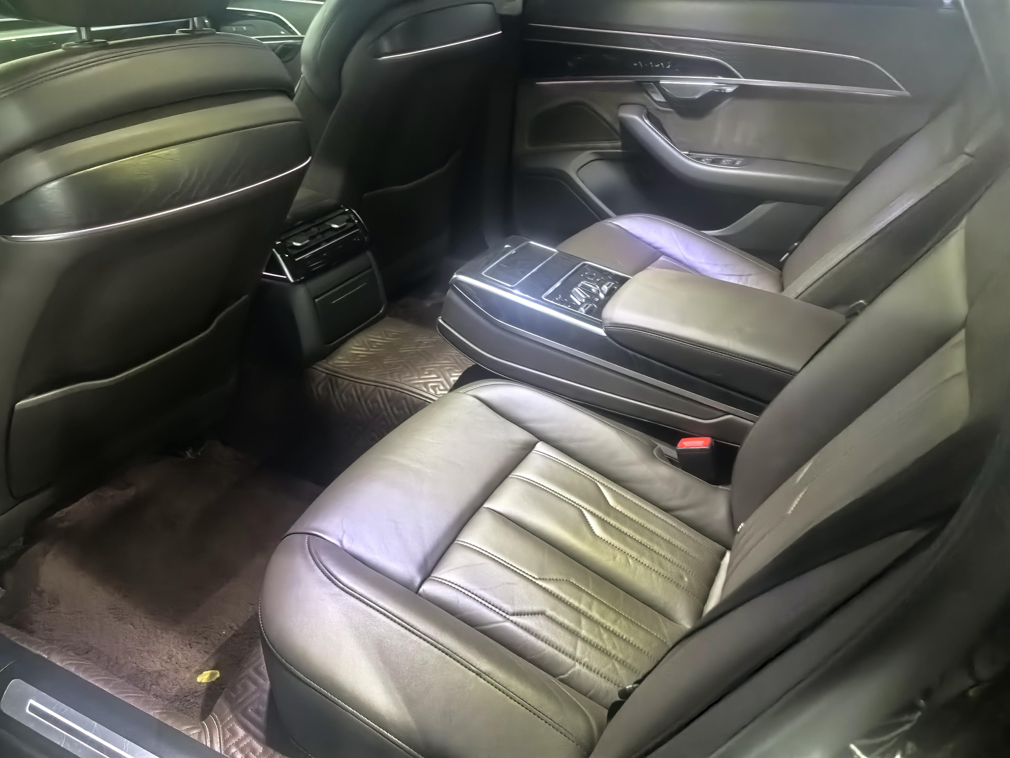 Audi A8 2020 thumb 9