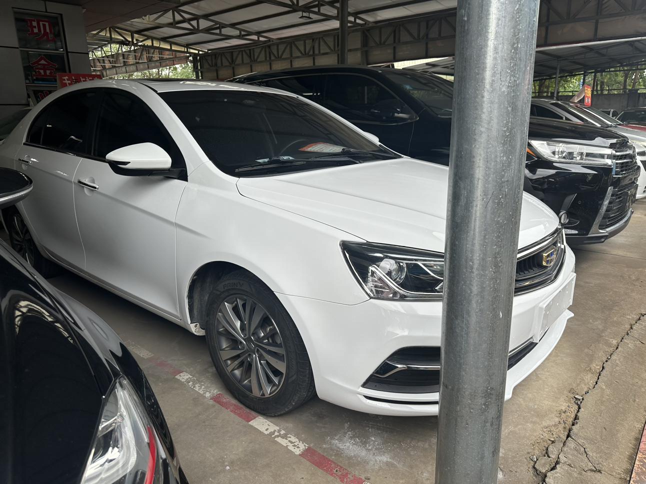 Geely Emgrand 2018 thumb 10