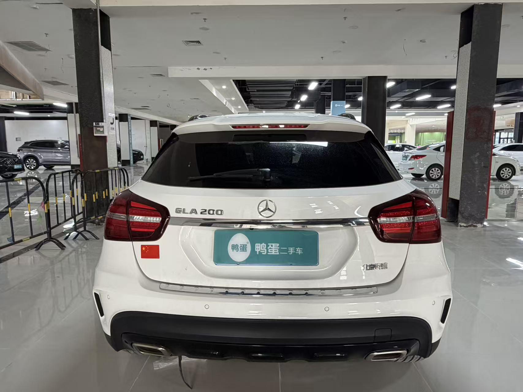Mercedes-Benz GLA 2018 thumb 2