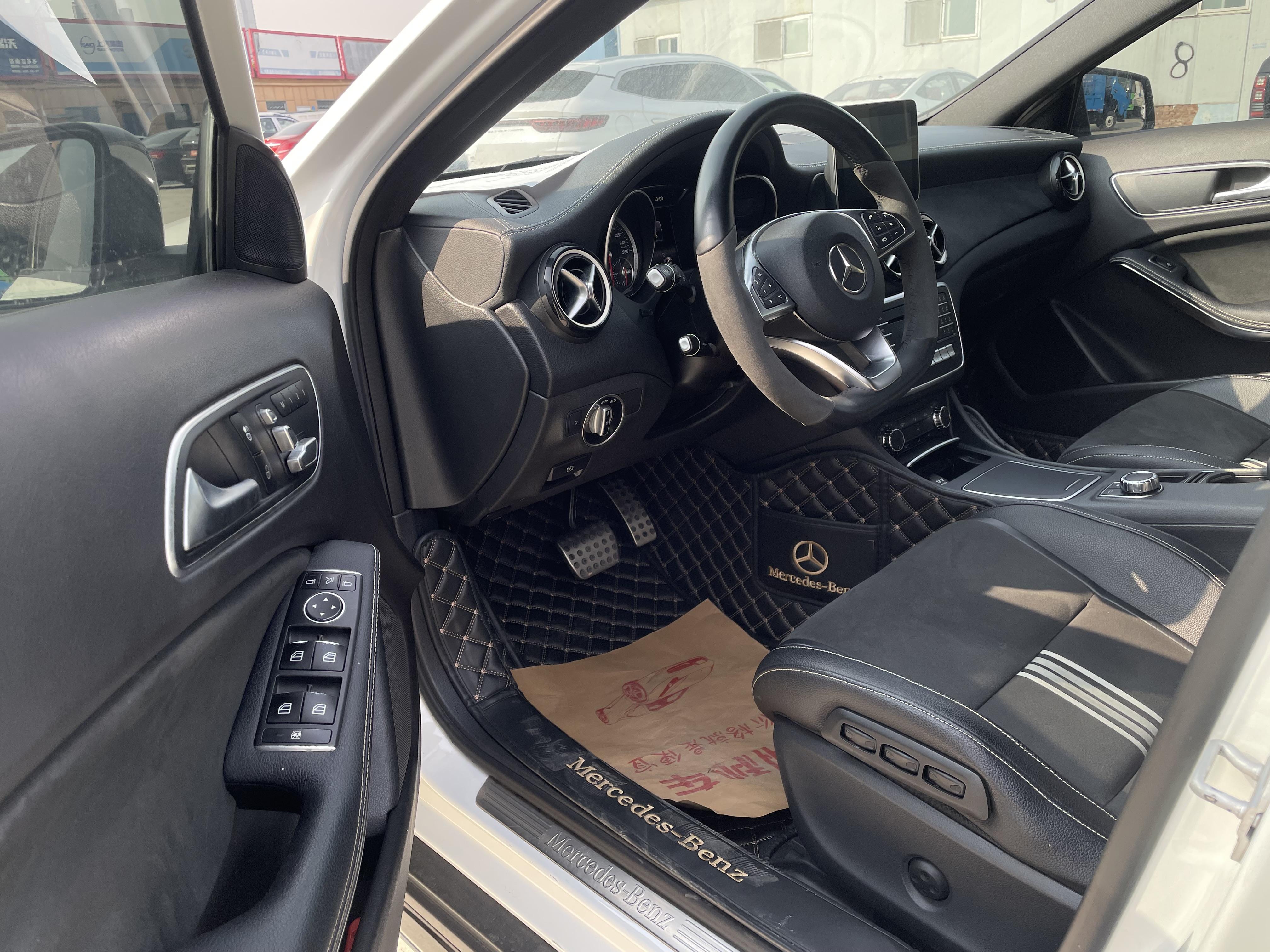 Mercedes-Benz GLA 2018 thumb 7