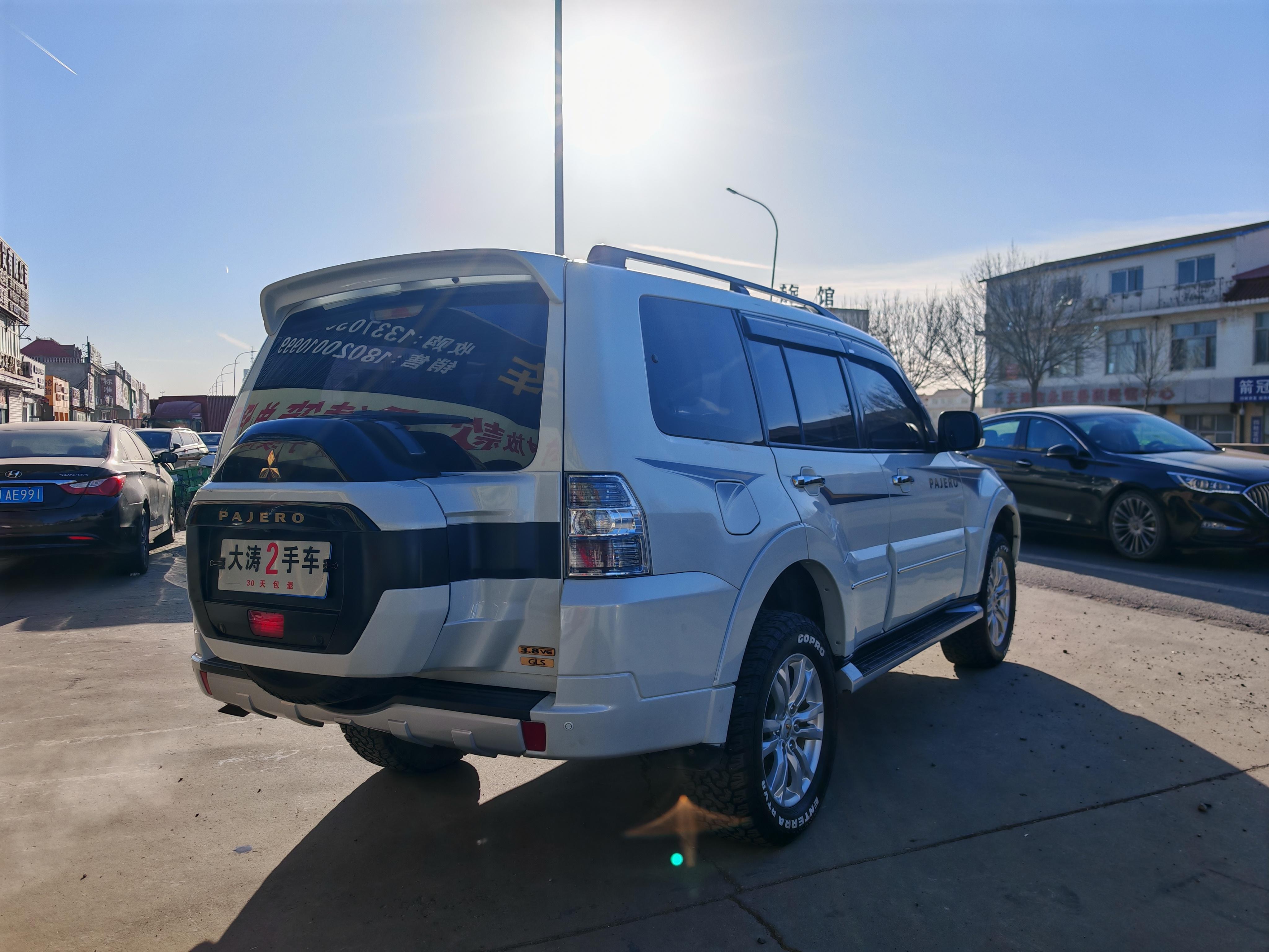 Mitsubishi Pajero 2021 thumb 5