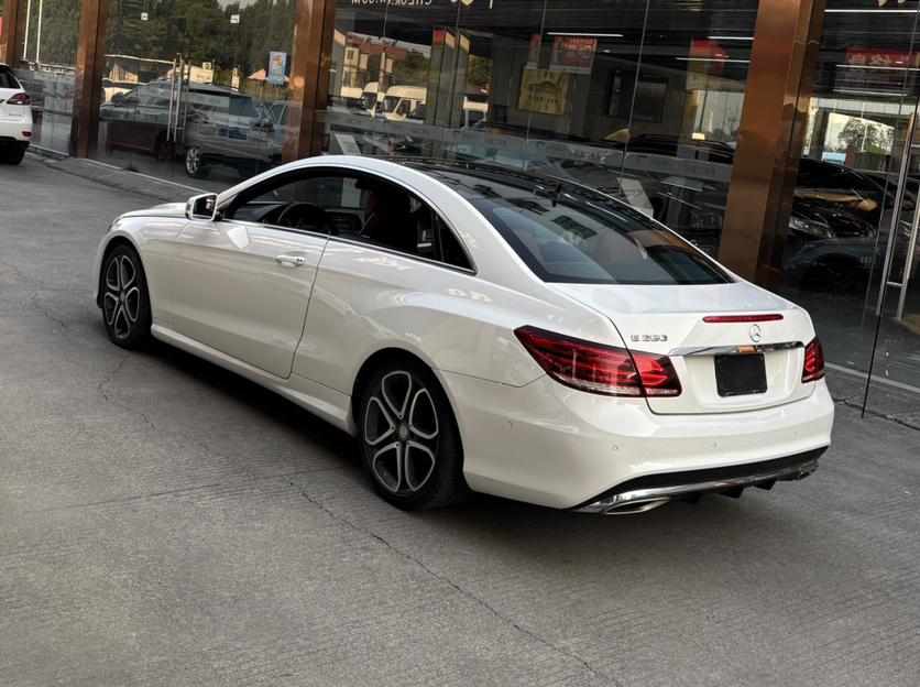 Mercedes-Benz E-Class 2015 thumb 2