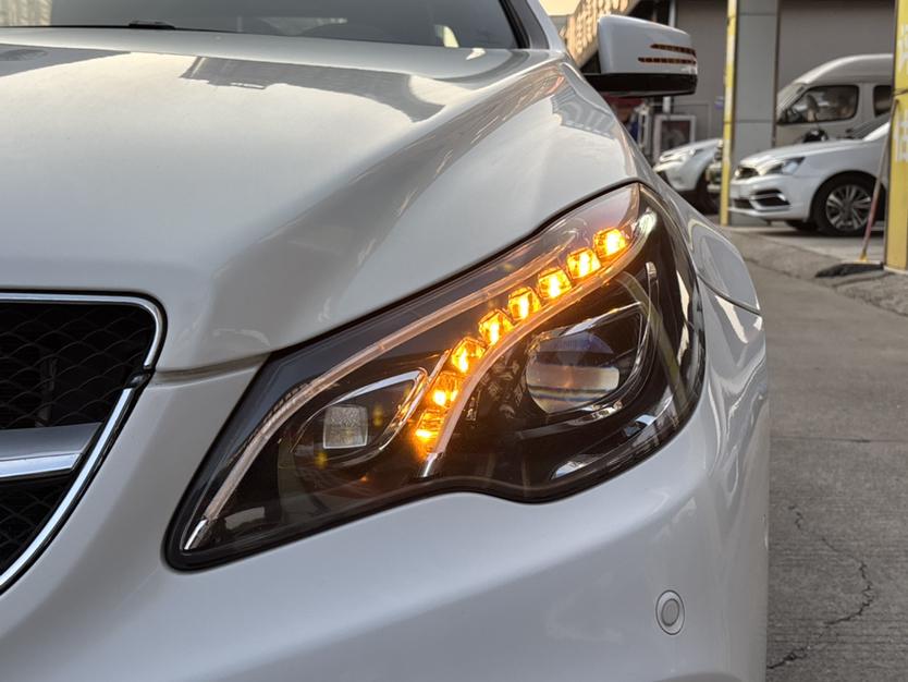 Mercedes-Benz E-Class 2015 thumb 5