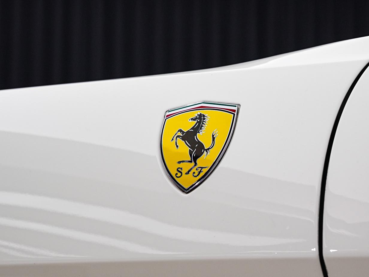Ferrari Portofino 2019 thumb 9