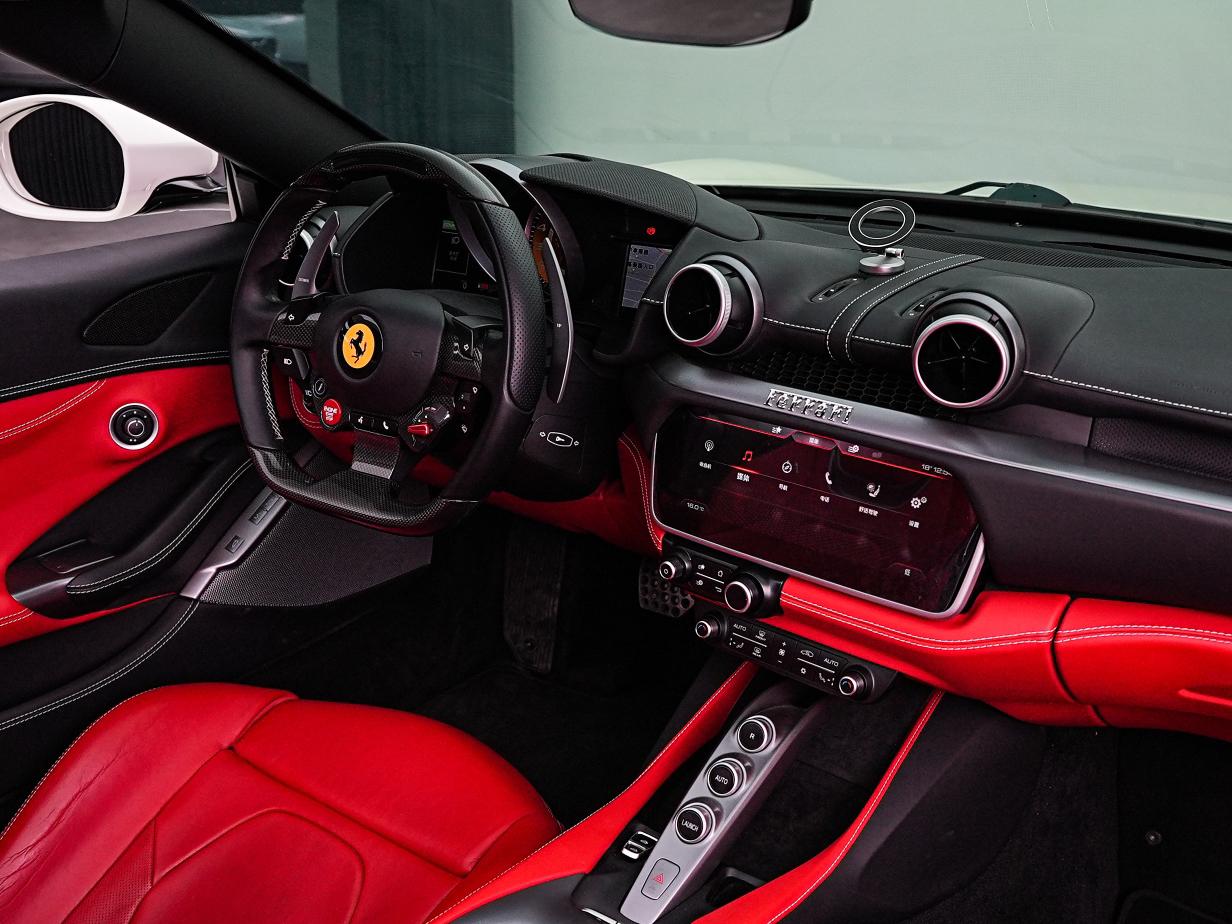Ferrari Portofino 2019 thumb 12