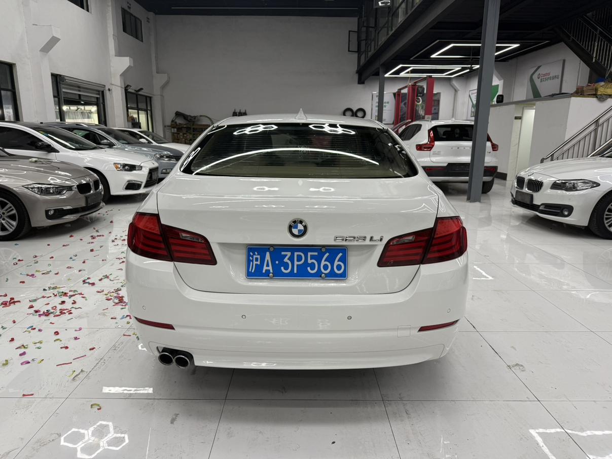 BMW 5 серии 2012 thumb 3