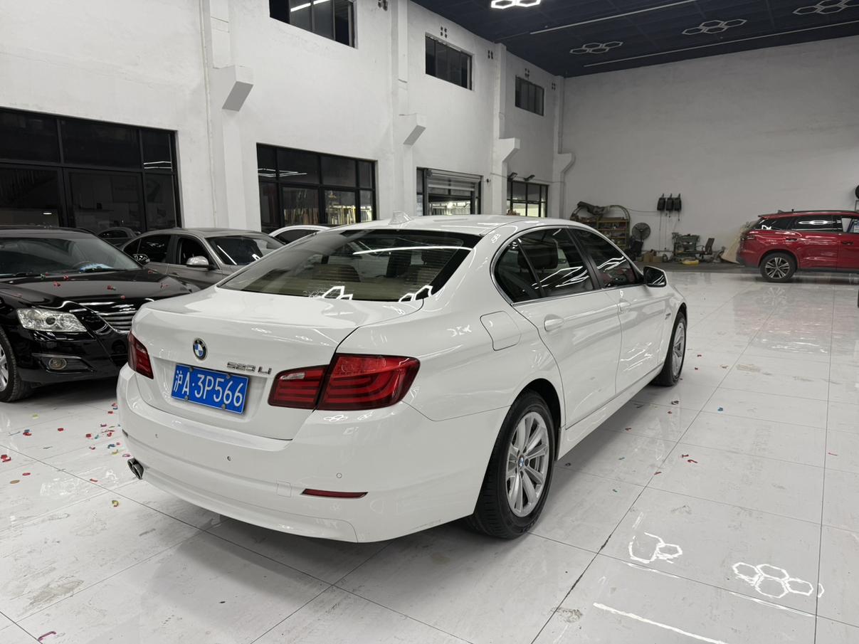 BMW 5 серии 2012 thumb 4