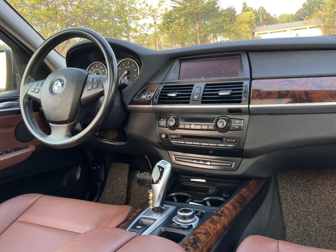 BMW X5 2013 thumb 11