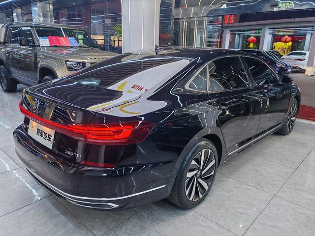 Volkswagen Passat 2025 thumb 3