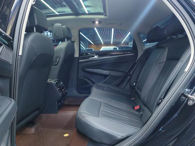 Volkswagen Passat 2025 thumb 5