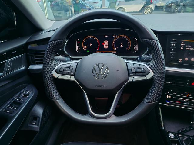 Volkswagen Passat 2025 thumb 7