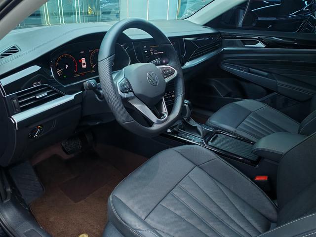Volkswagen Passat 2025 thumb 12