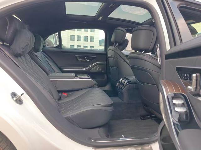 Mercedes-Benz S-Class 2025 thumb 2