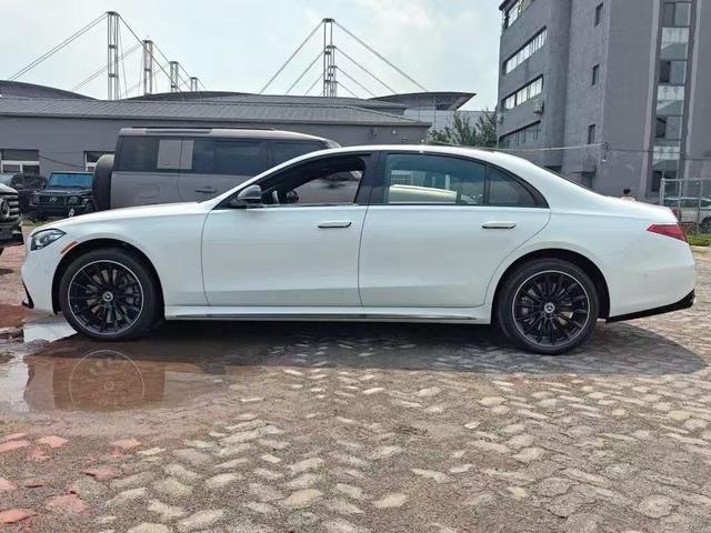 Mercedes-Benz S-Class 2025 thumb 5