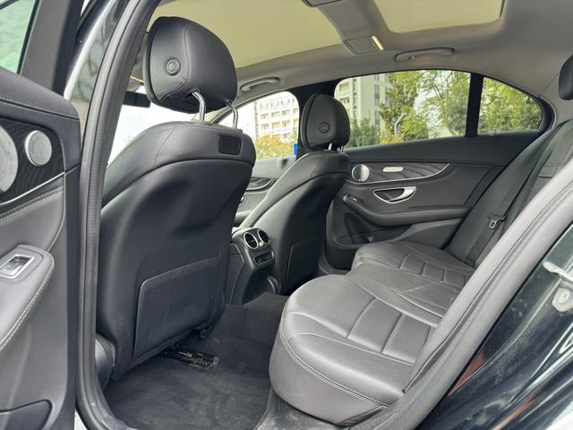 Mercedes-Benz C-Class 2020 thumb 3