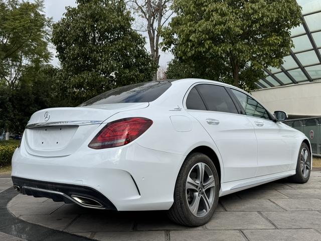 Mercedes-Benz C-Class 2020 thumb 4