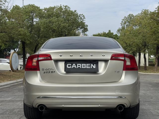 Volvo S60 2019 thumb 12